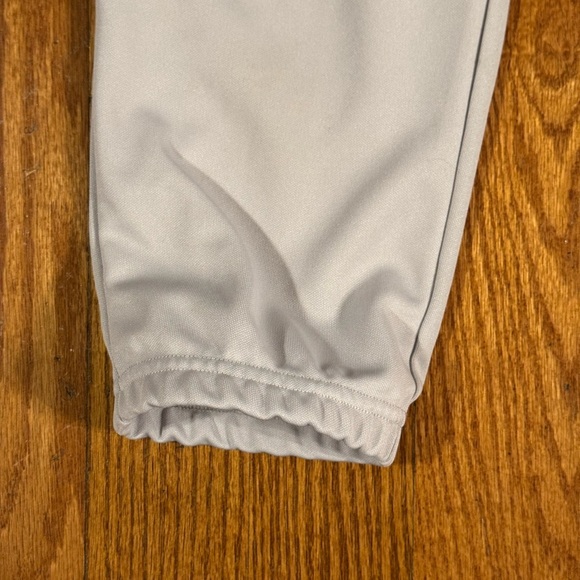 Mizuno SoftBall Pants Gray Women’s Size M - Picture 6 of 6